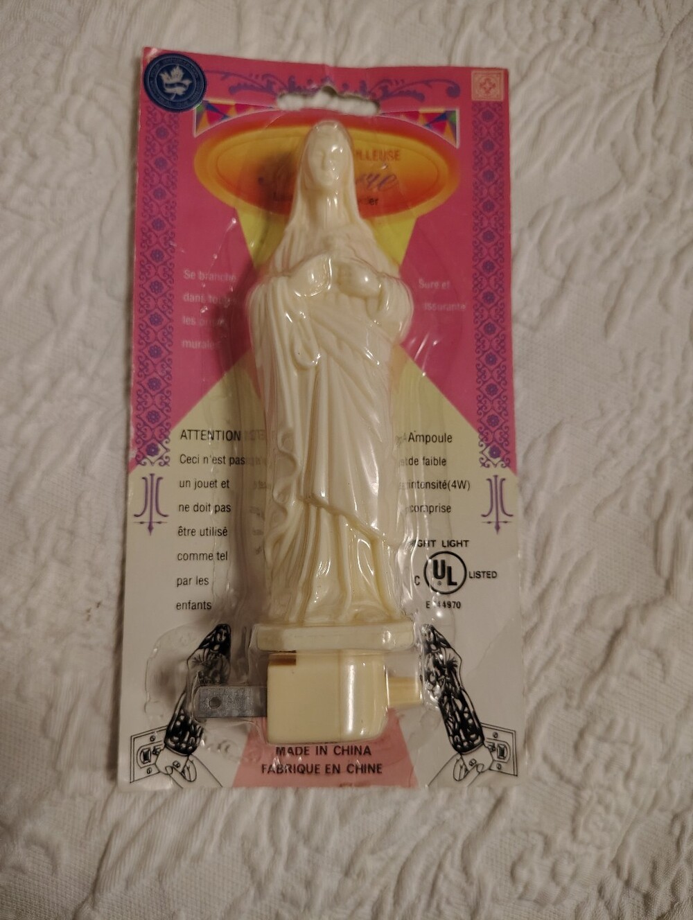 NWT Virgin Mary Night Light Statue Plug-In Vintage